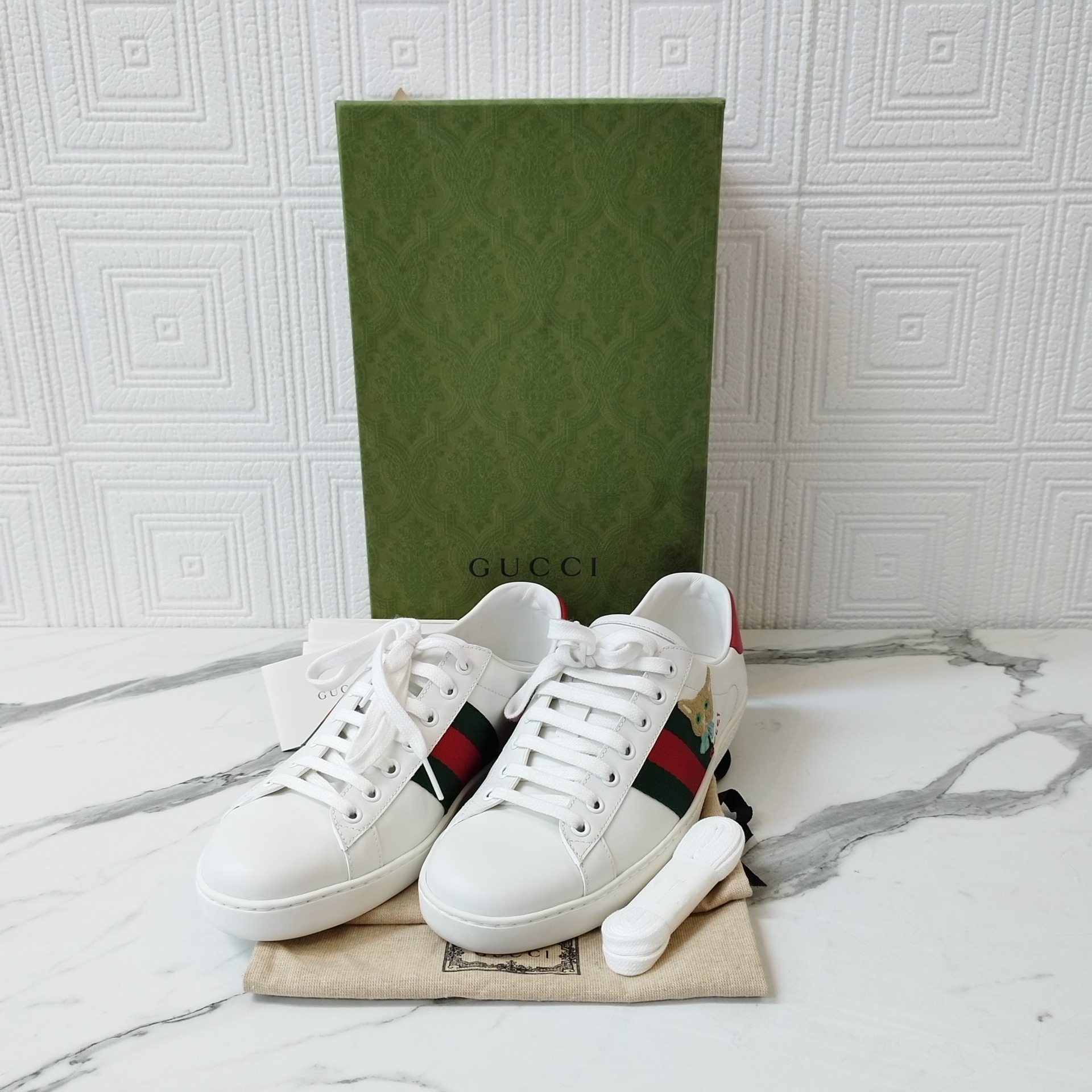Gucci Kids Ace Lace-Up Sneakers, Size 32 - BOPF | Business of Preloved  Fashion