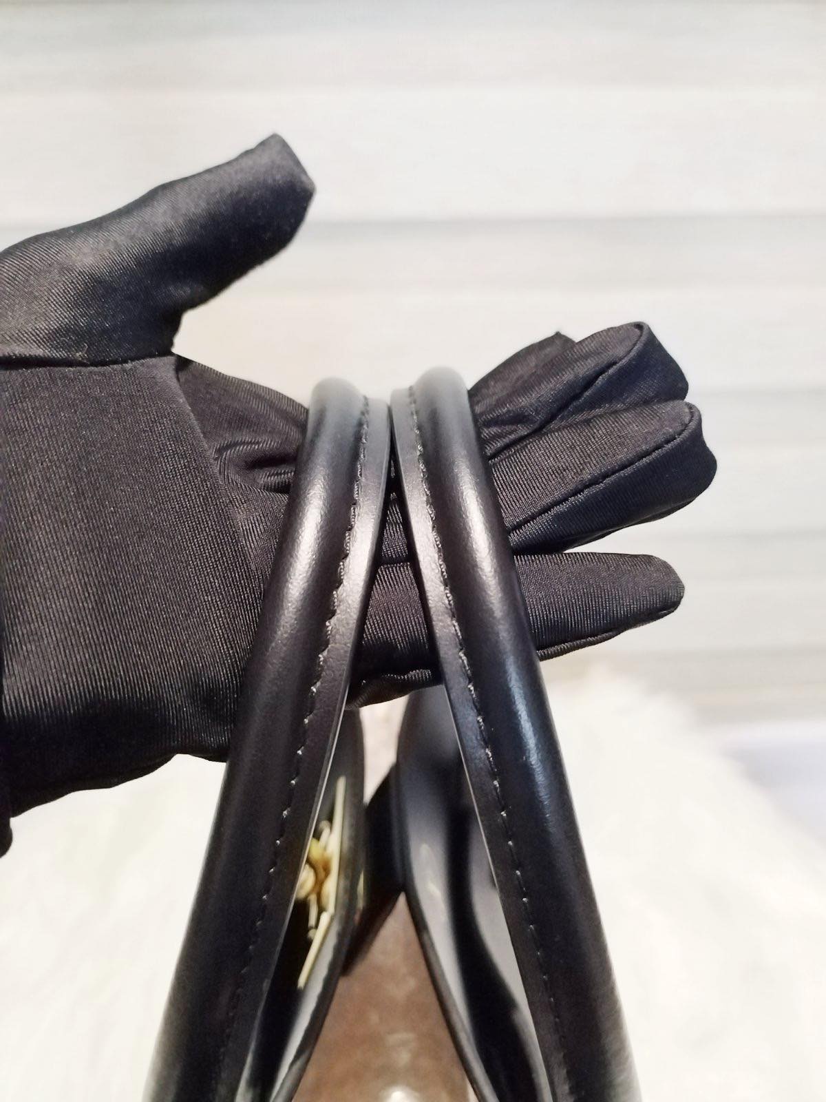 LV On My Side Noir MM
