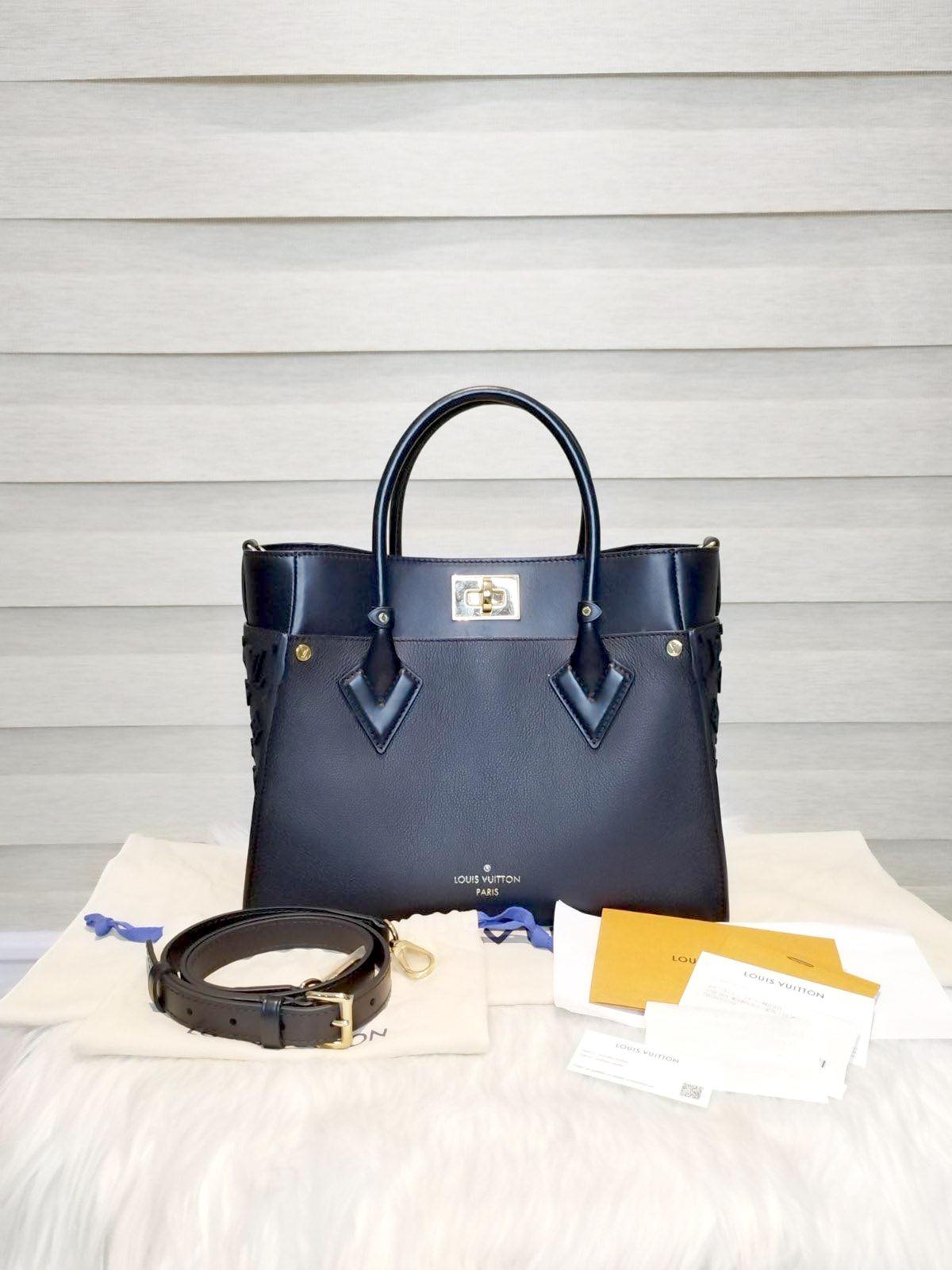 LV On My Side Noir MM