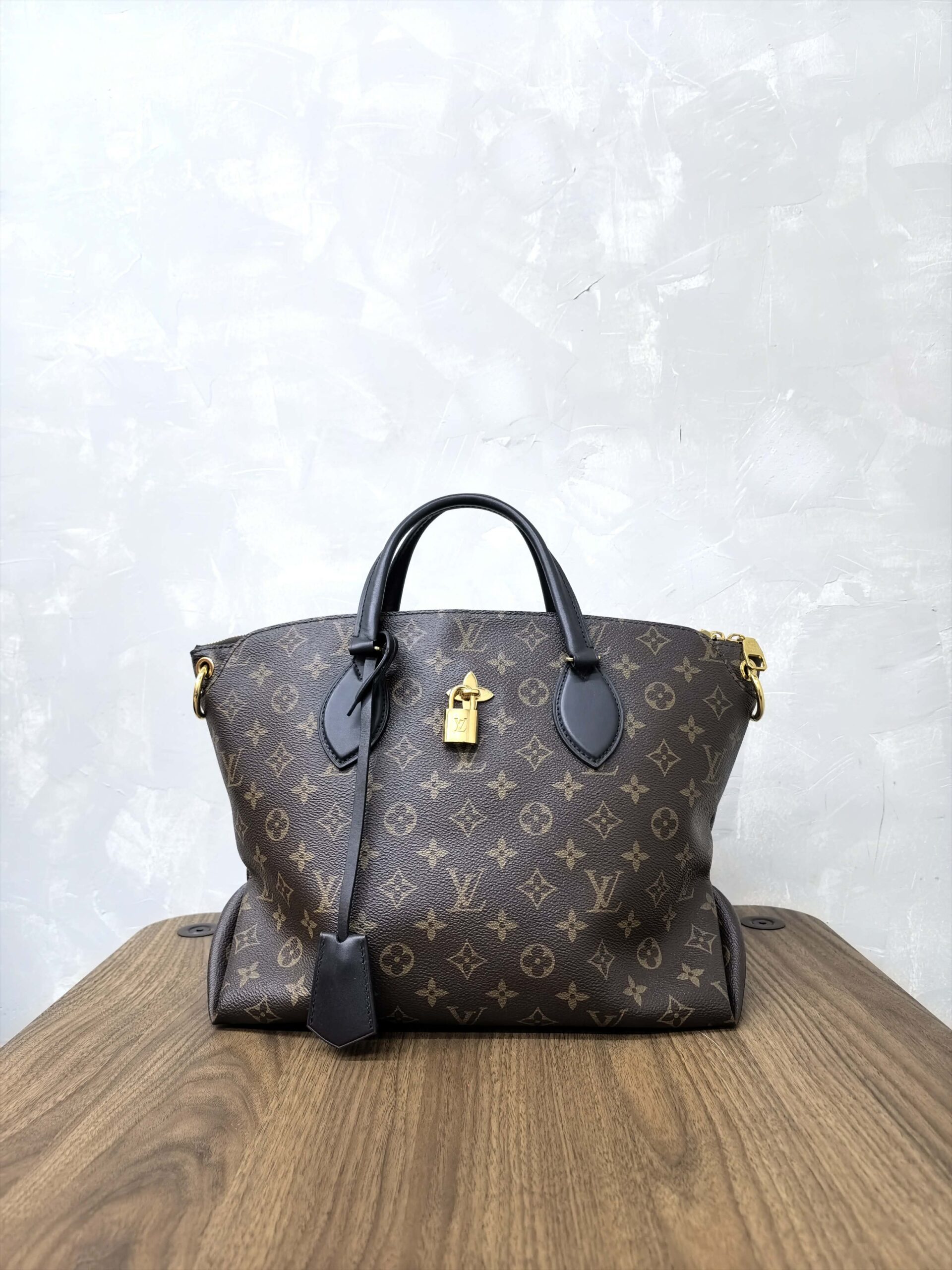 christian dior lady d lite graffiti amour medium canvas christian dior lady d lite graffiti amour medium canvas