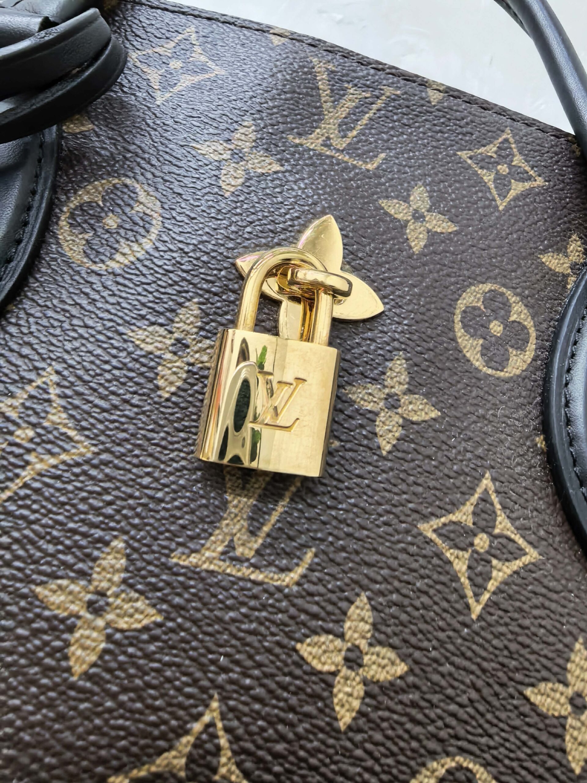 christian dior lady d lite graffiti amour medium canvas christian dior lady d lite graffiti amour medium canvas