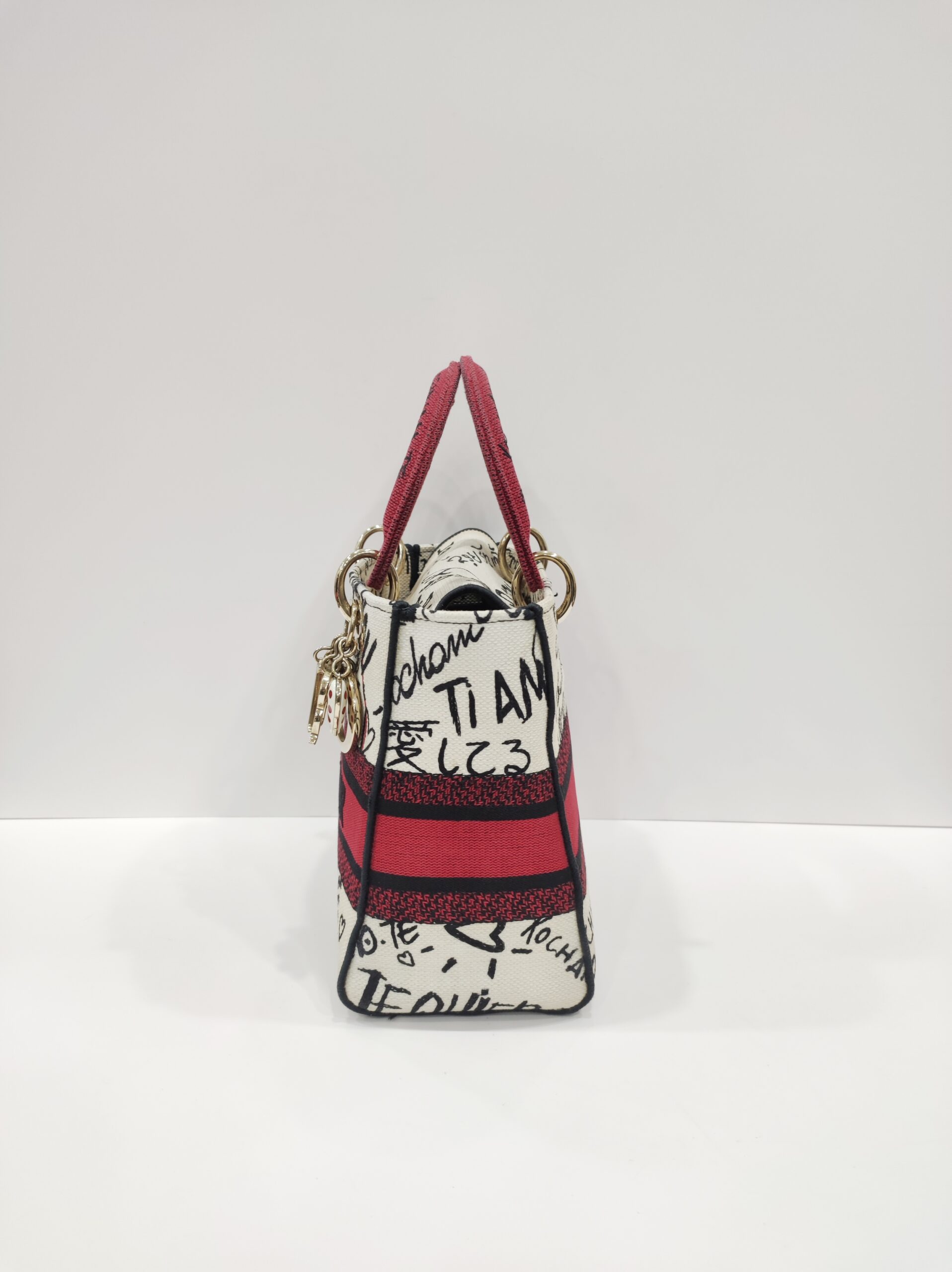 christian dior lady d lite graffiti amour medium canvas christian dior lady d lite graffiti amour medium canvas