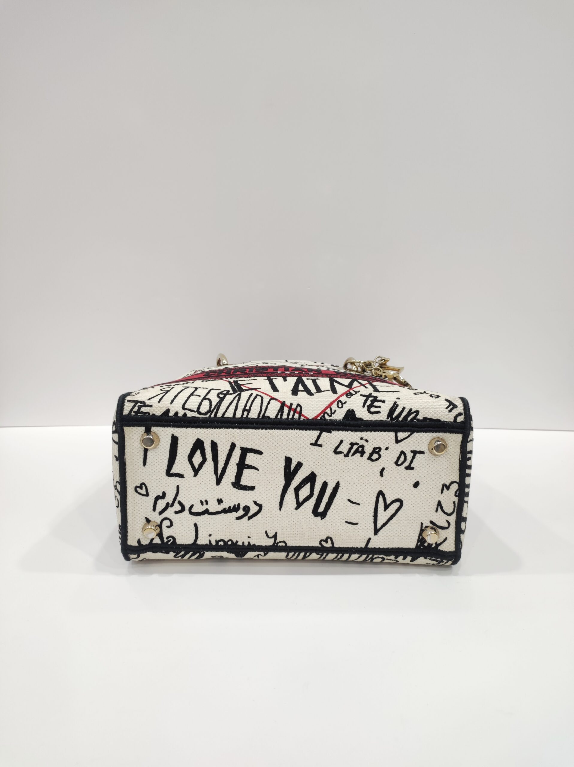 christian dior lady d lite graffiti amour medium canvas christian dior lady d lite graffiti amour medium canvas