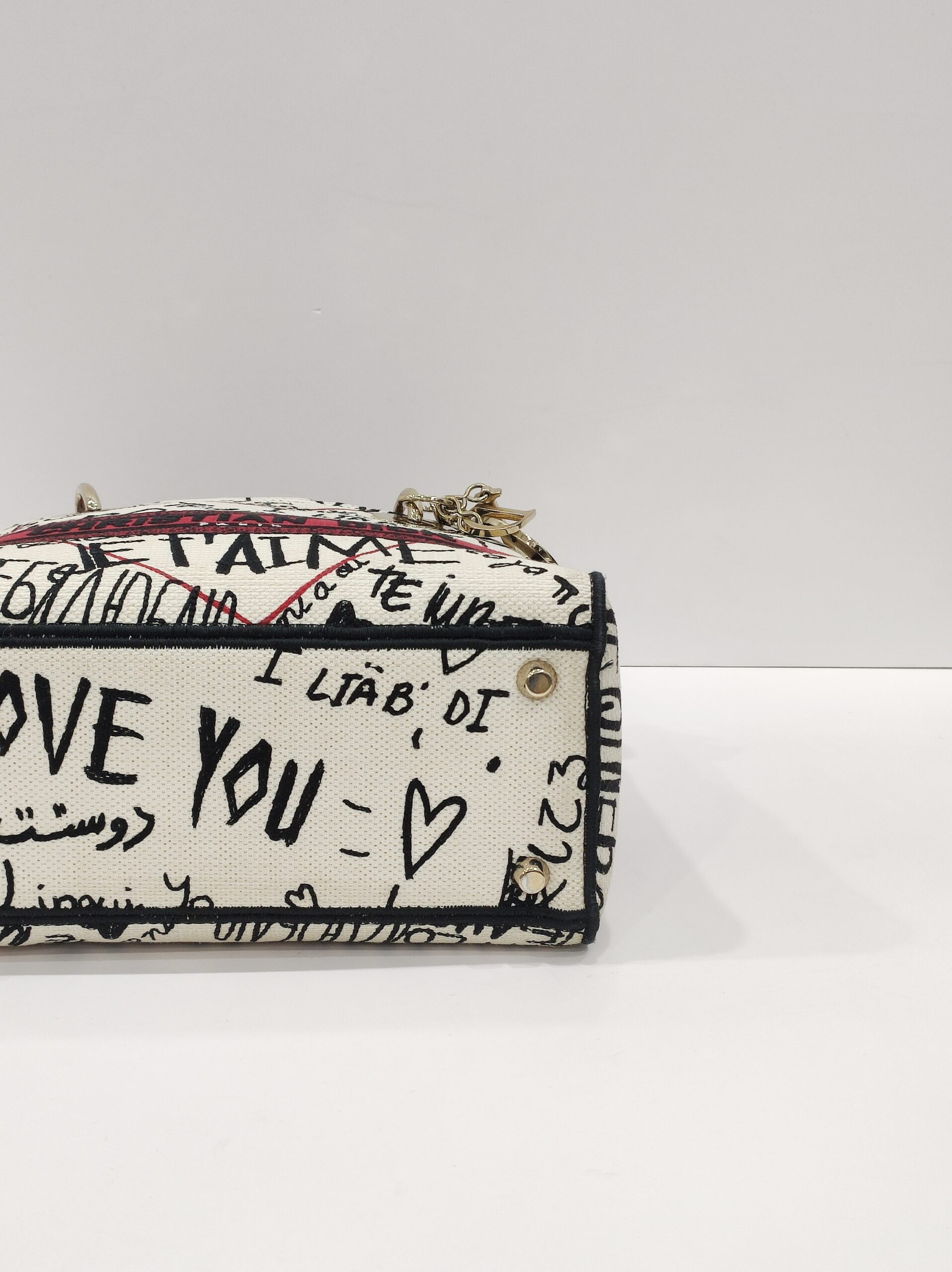 christian dior lady d lite graffiti amour medium canvas christian dior lady d lite graffiti amour medium canvas