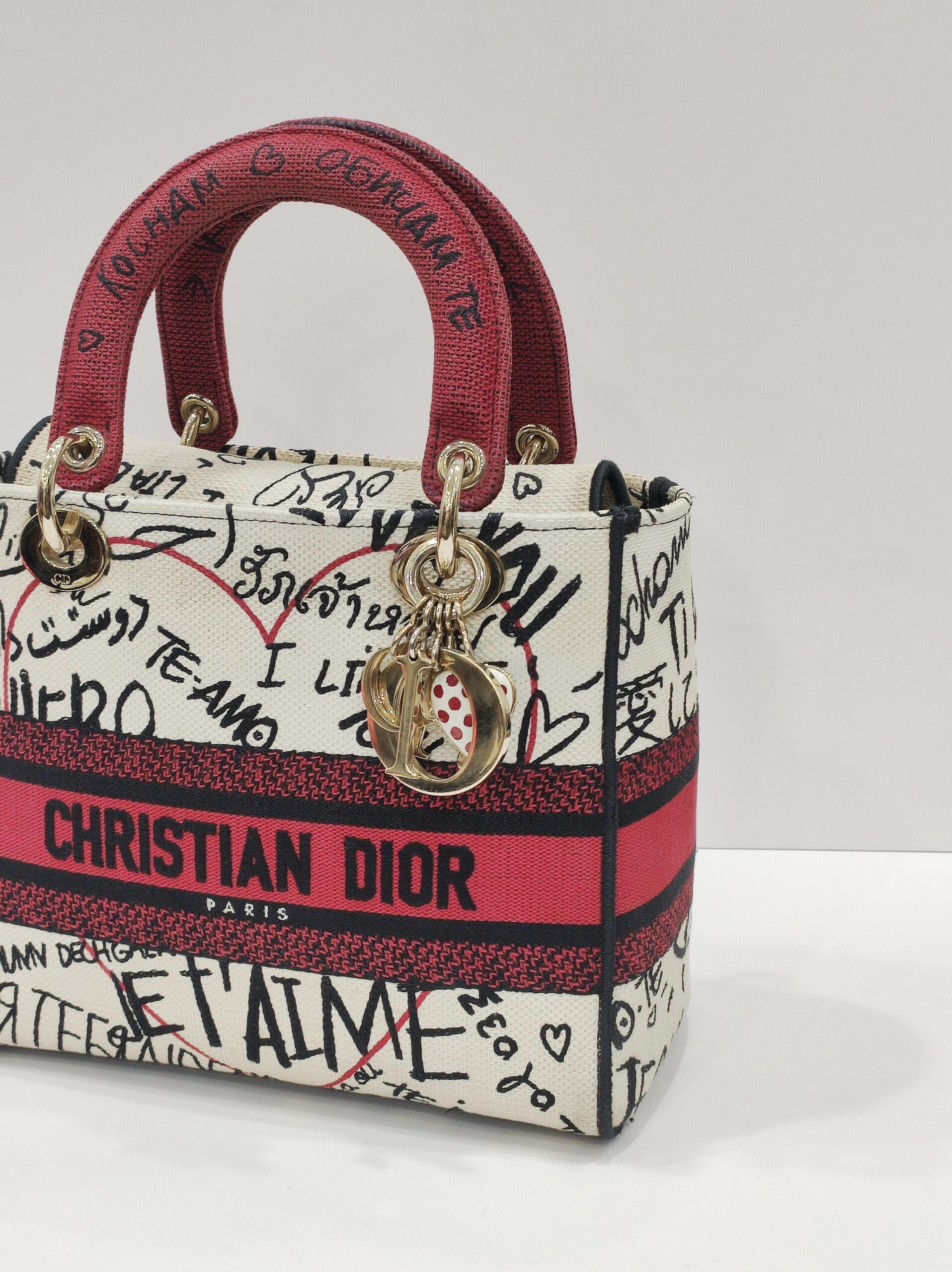 christian dior lady d lite graffiti amour medium canvas christian dior lady d lite graffiti amour medium canvas