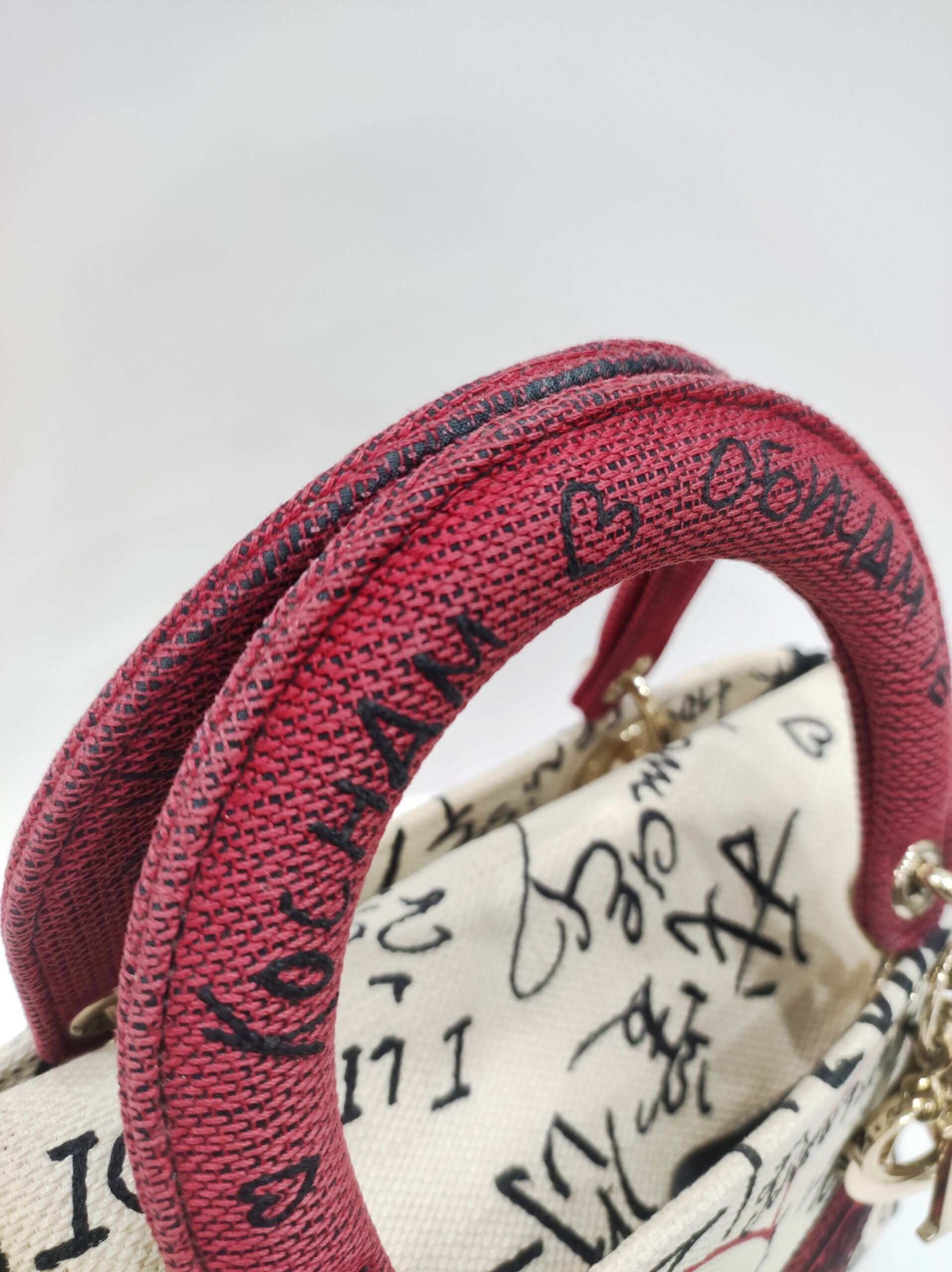 christian dior lady d lite graffiti amour medium canvas christian dior lady d lite graffiti amour medium canvas