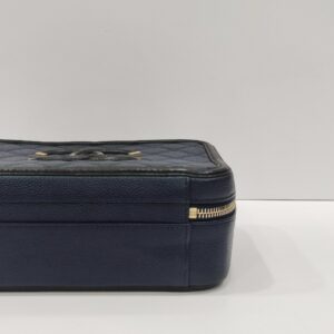 chanel navy blue vanity caviar leather ghw series 23