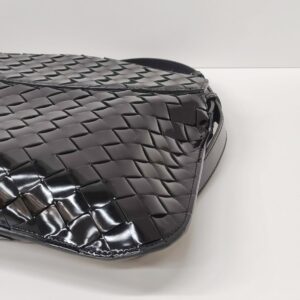 bottega veneta patent flap hobo bag