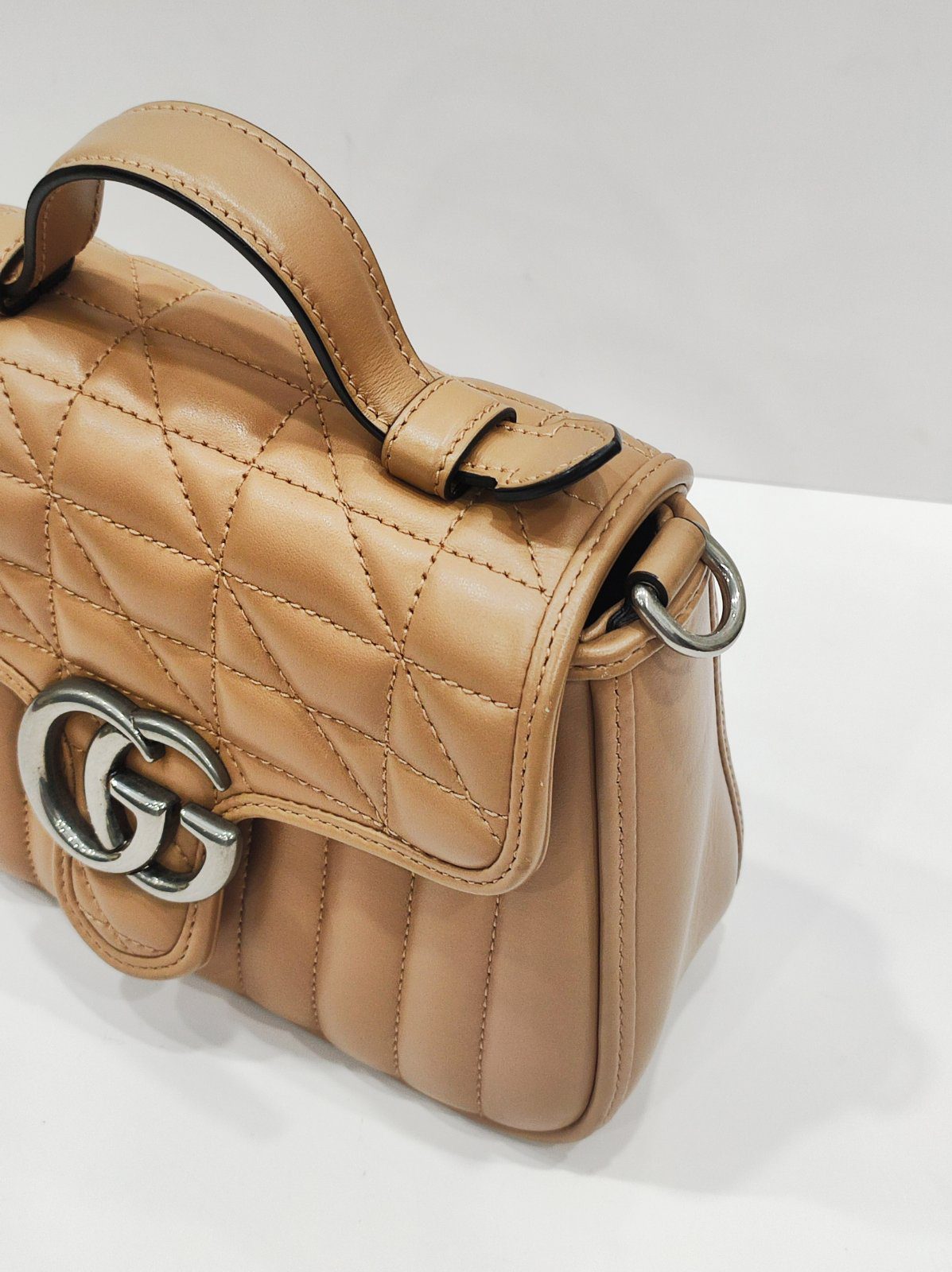 gucci gg marmont top handle bag beige small gucci gg marmont top handle bag beige small