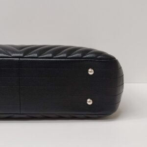 chanel shopping tote large chevron caviar series 22