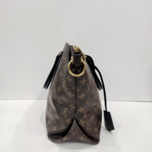 lv monogram zipped tote pm black