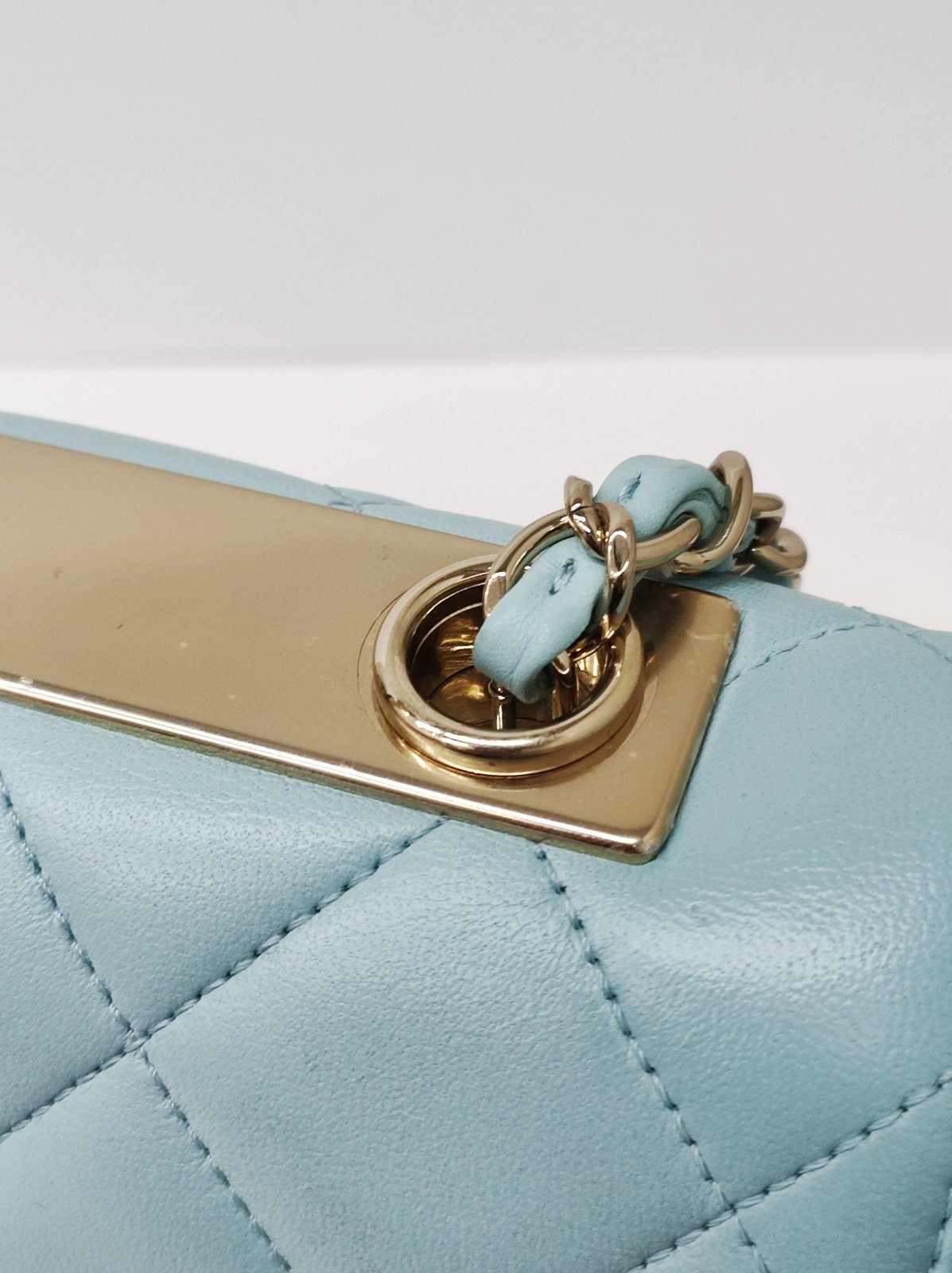 new kept unused chanel trendy cc tiffany blue lghw series 29 new kept unused chanel trendy cc tiffany blue lghw series 29