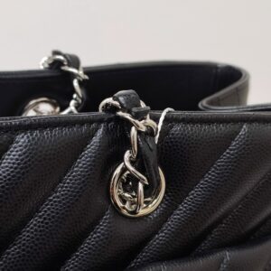 chanel shopping tote large chevron caviar series 22