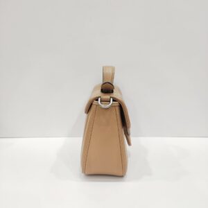 gucci gg marmont top handle bag beige small