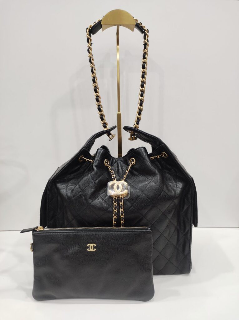 chanel c25 medium black caviar leather ghw