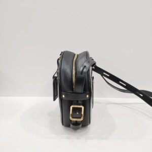 lv black vernis boite chapeau