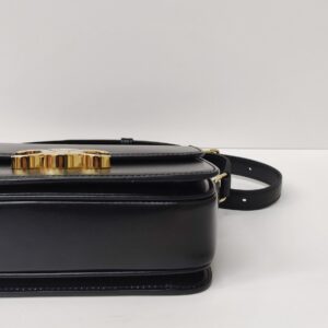 celine triomphe teen black ghw