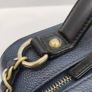 chanel navy blue vanity caviar leather ghw series 23