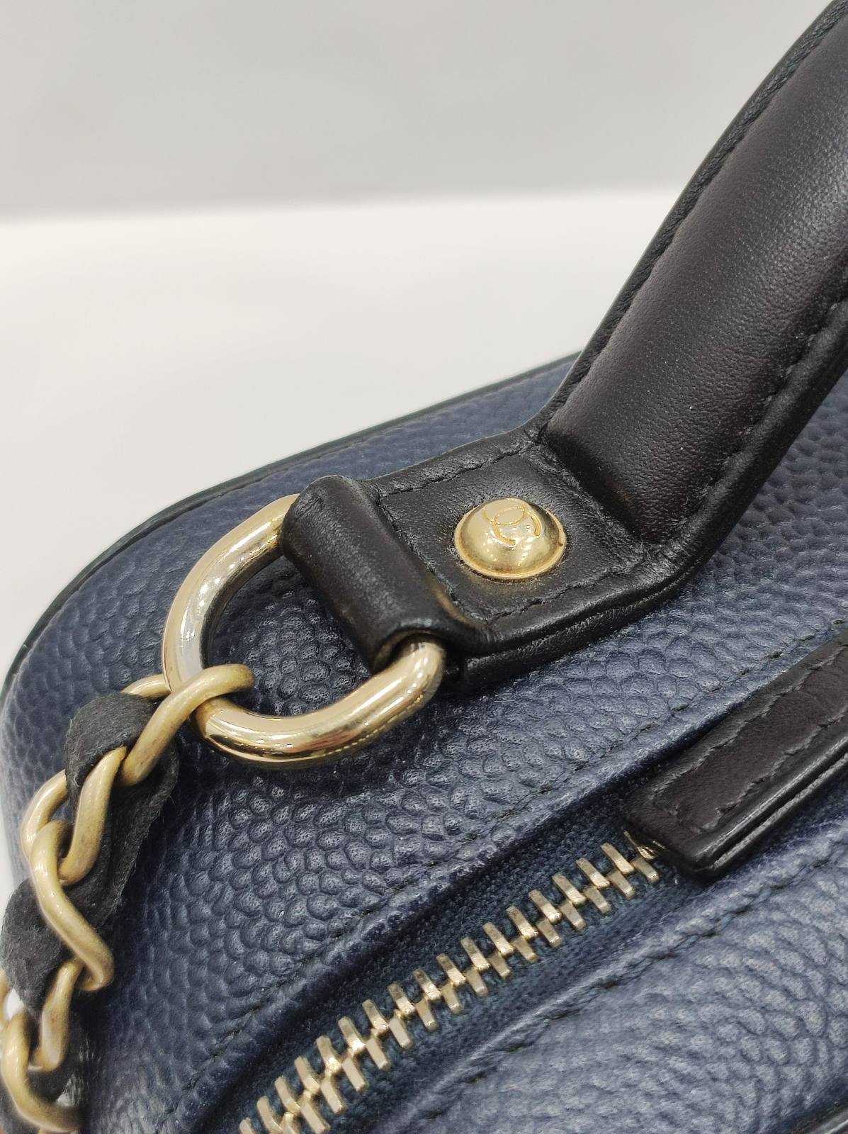 chanel navy blue vanity caviar leather ghw series 23 chanel navy blue vanity caviar leather ghw series 23