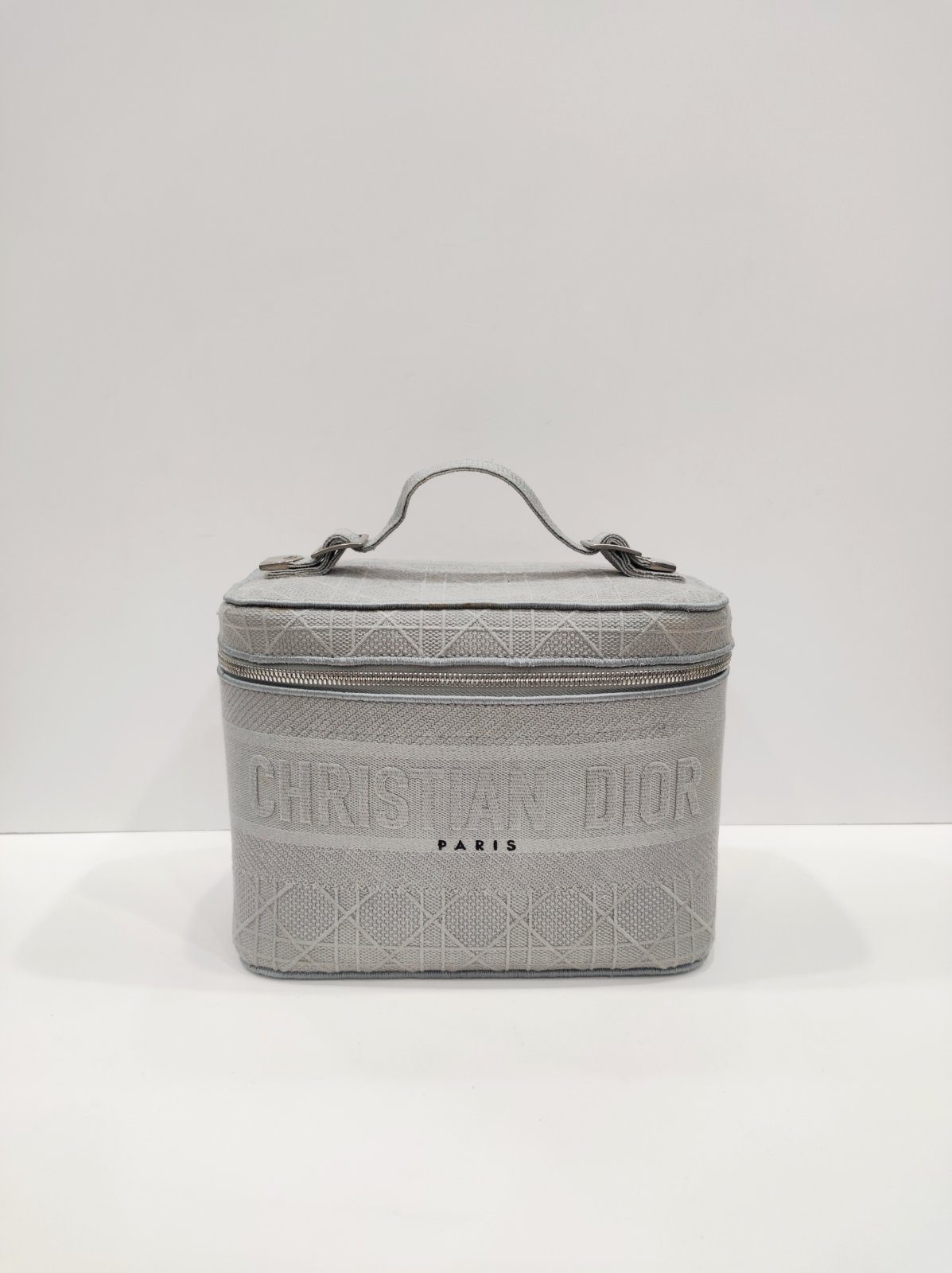 christian dior gray vanity canvas christian dior gray vanity canvas