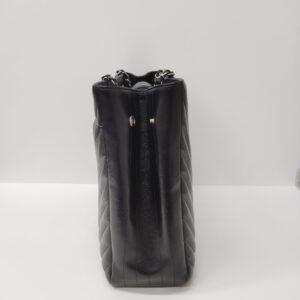 chanel shopping tote large chevron caviar series 22