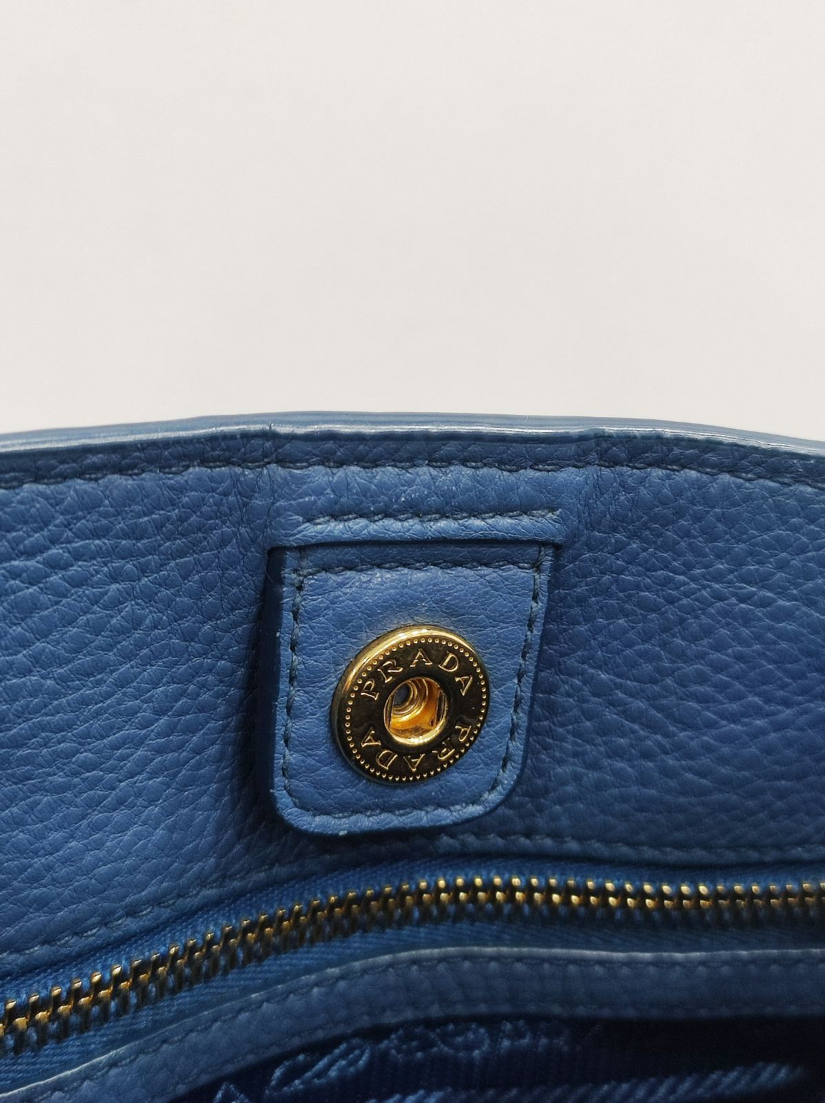 prada vitello diano leather blue tote bag prada vitello diano leather blue tote bag