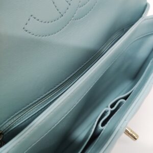 new kept unused chanel trendy cc tiffany blue lghw series 29