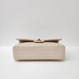 chanel medium double flap chevron caviar beige lghw series 31