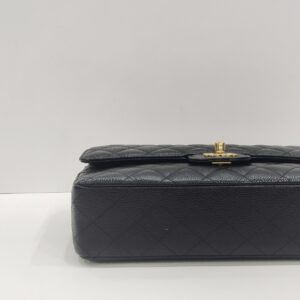 chanel double flap medium caviar leather ghw series 31