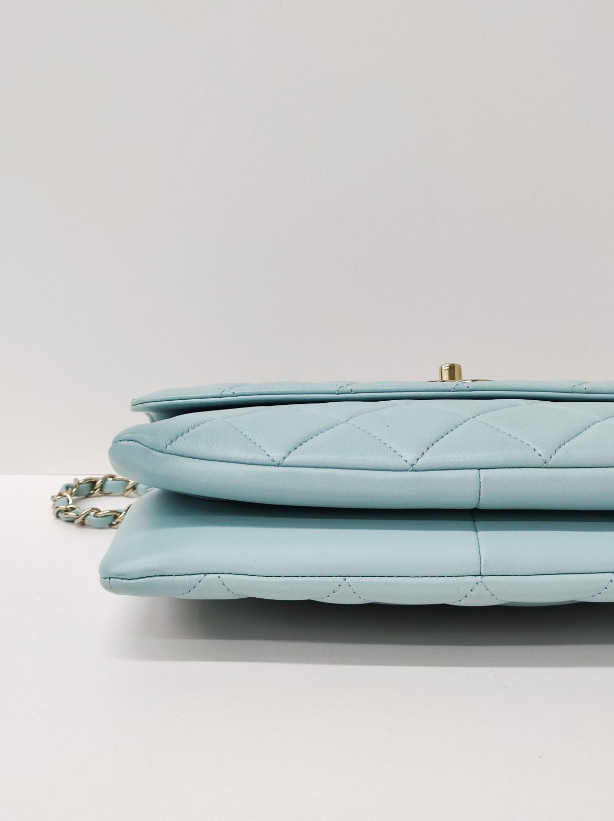 new kept unused chanel trendy cc tiffany blue lghw series 29 new kept unused chanel trendy cc tiffany blue lghw series 29