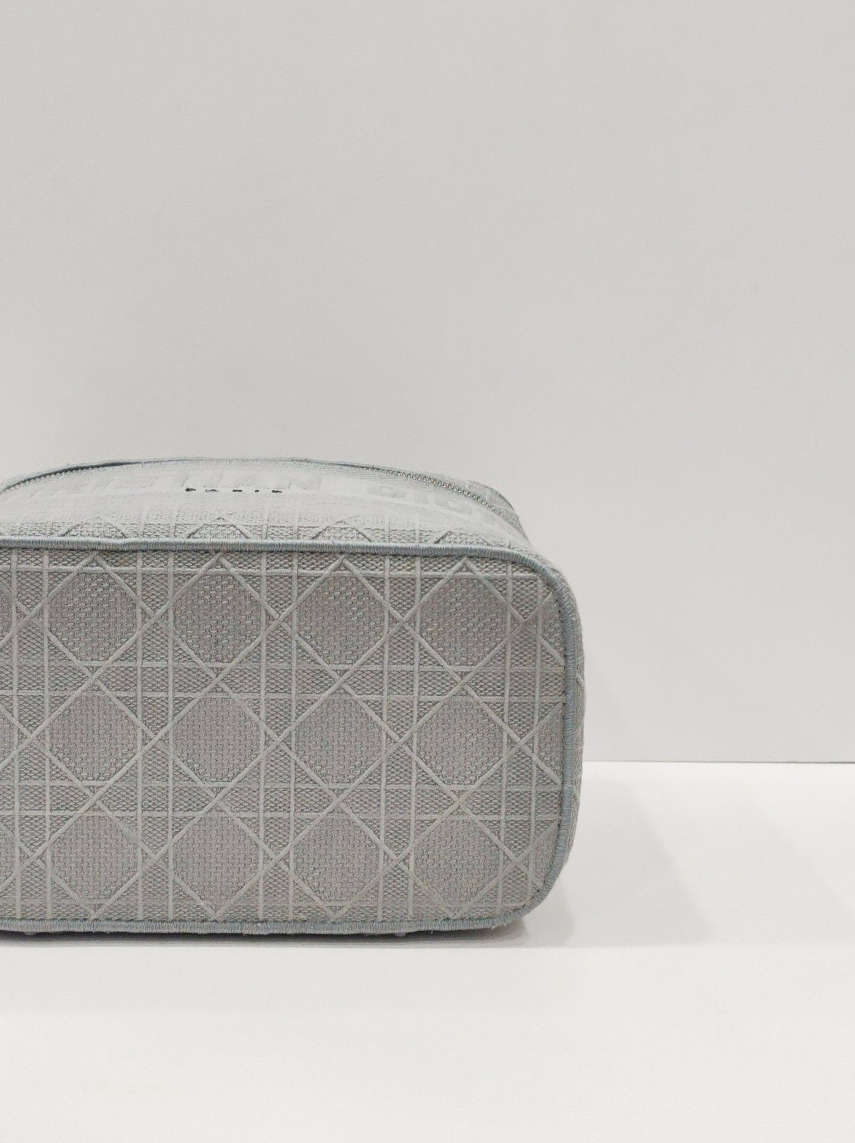 christian dior gray vanity canvas christian dior gray vanity canvas