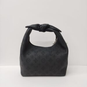 kept unused lv why knot pm mahina noir handbag