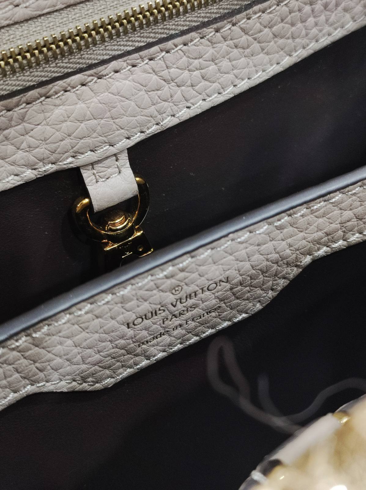 lv capucines bb galet taurillion leather lv capucines bb galet taurillion leather