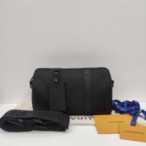 lv city keepall deep black