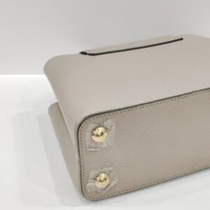 lv capucines bb galet taurillion leather