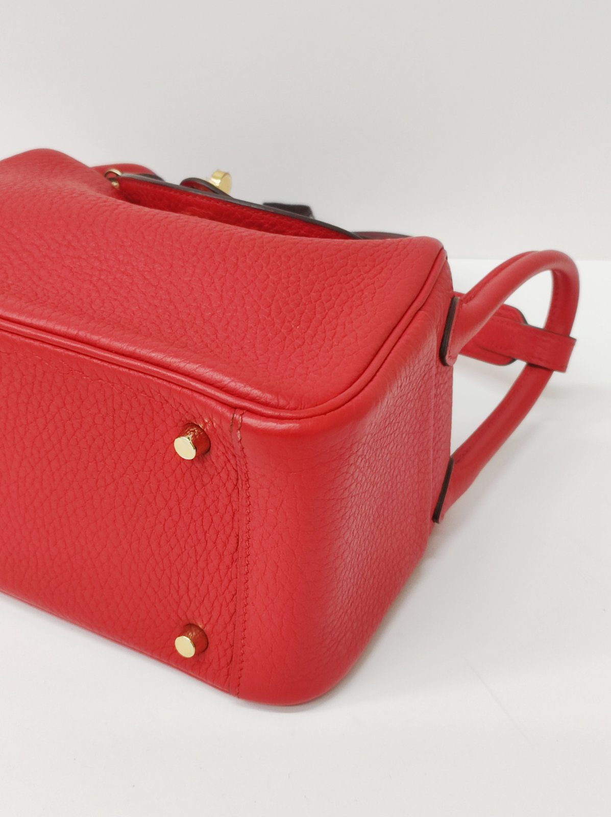 kept unused hermes mini lindy red stamp d kept unused hermes mini lindy red stamp d