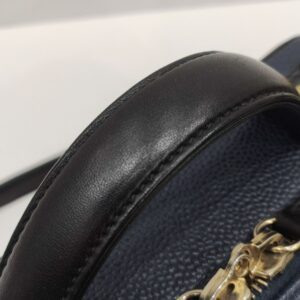 chanel navy blue vanity caviar leather ghw series 23