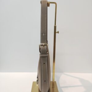 hermes arcon veau togo etoupe ghw stamp w