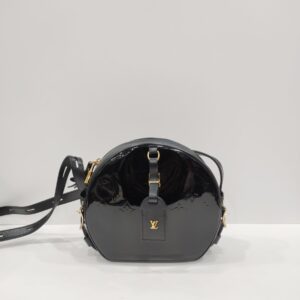 lv black vernis boite chapeau