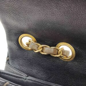 chanel black quilted shoulder bag series 19