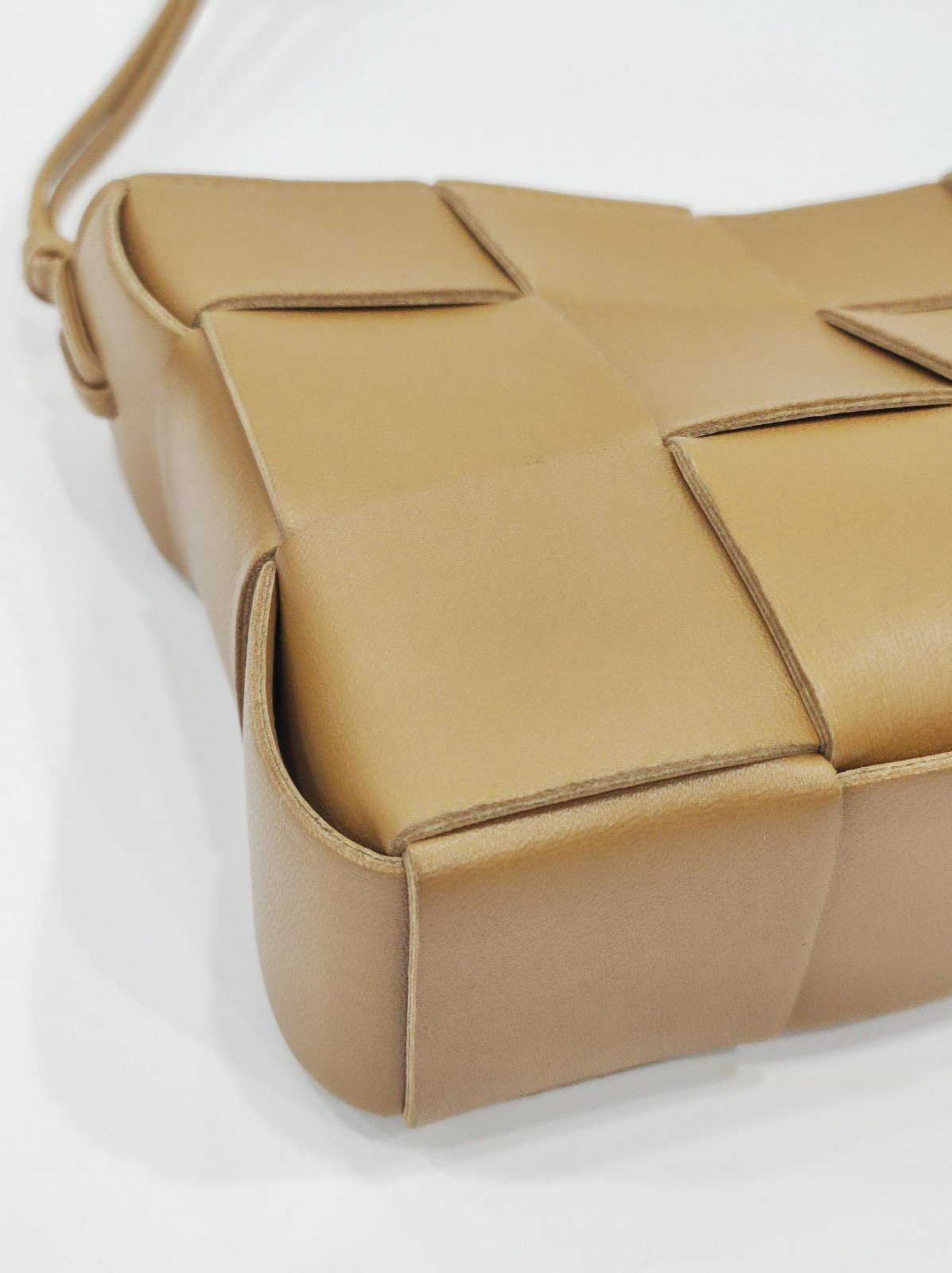 bottega veneta caramel brick cassette sling bag bottega veneta caramel brick cassette sling bag