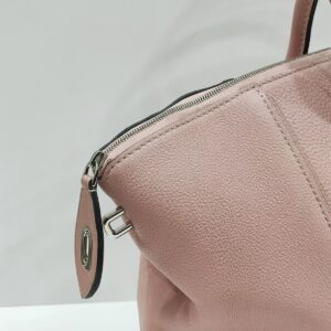 lv lock it mm veau cachemire leather magnolia pink