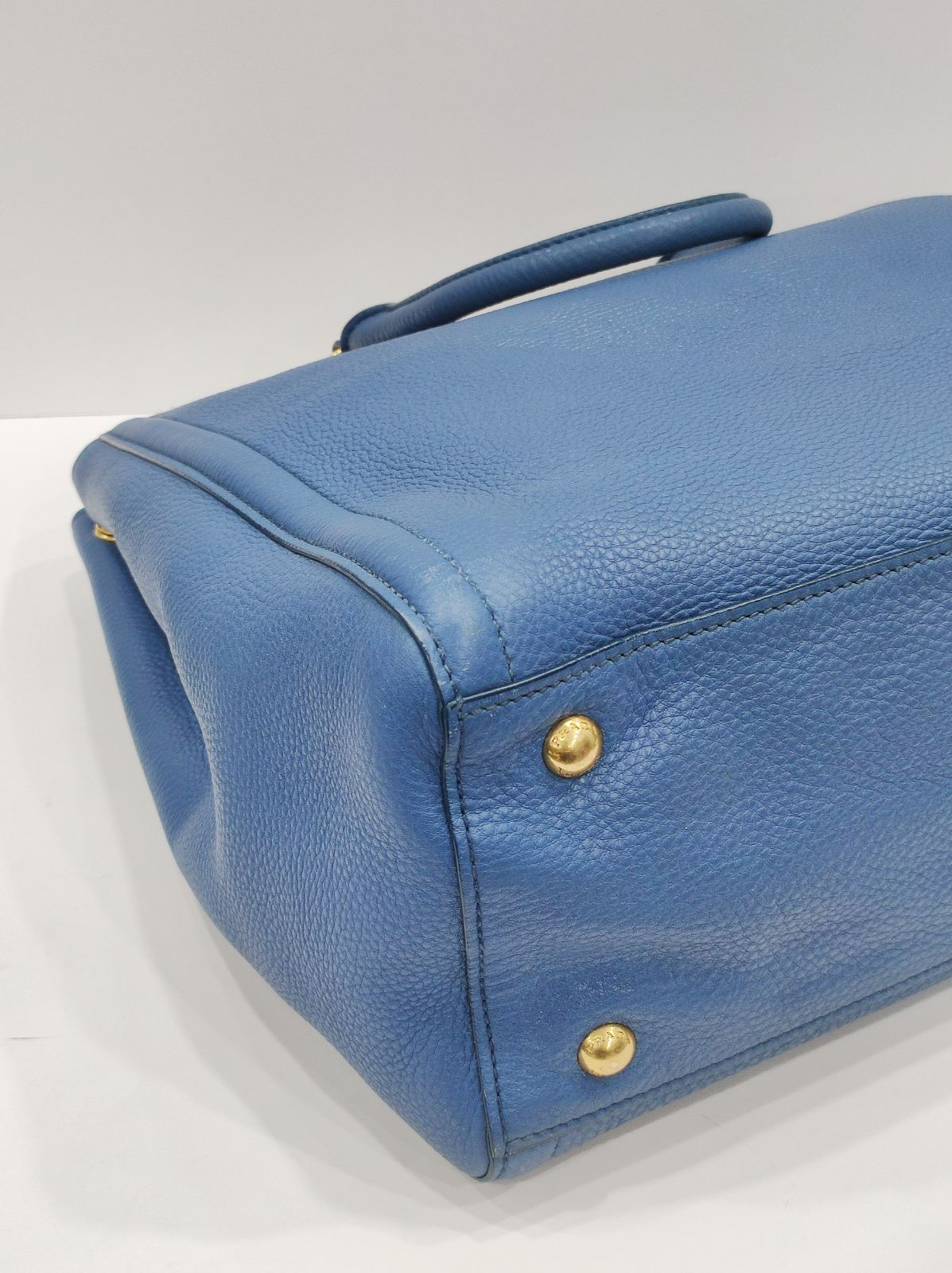 prada vitello diano leather blue tote bag prada vitello diano leather blue tote bag