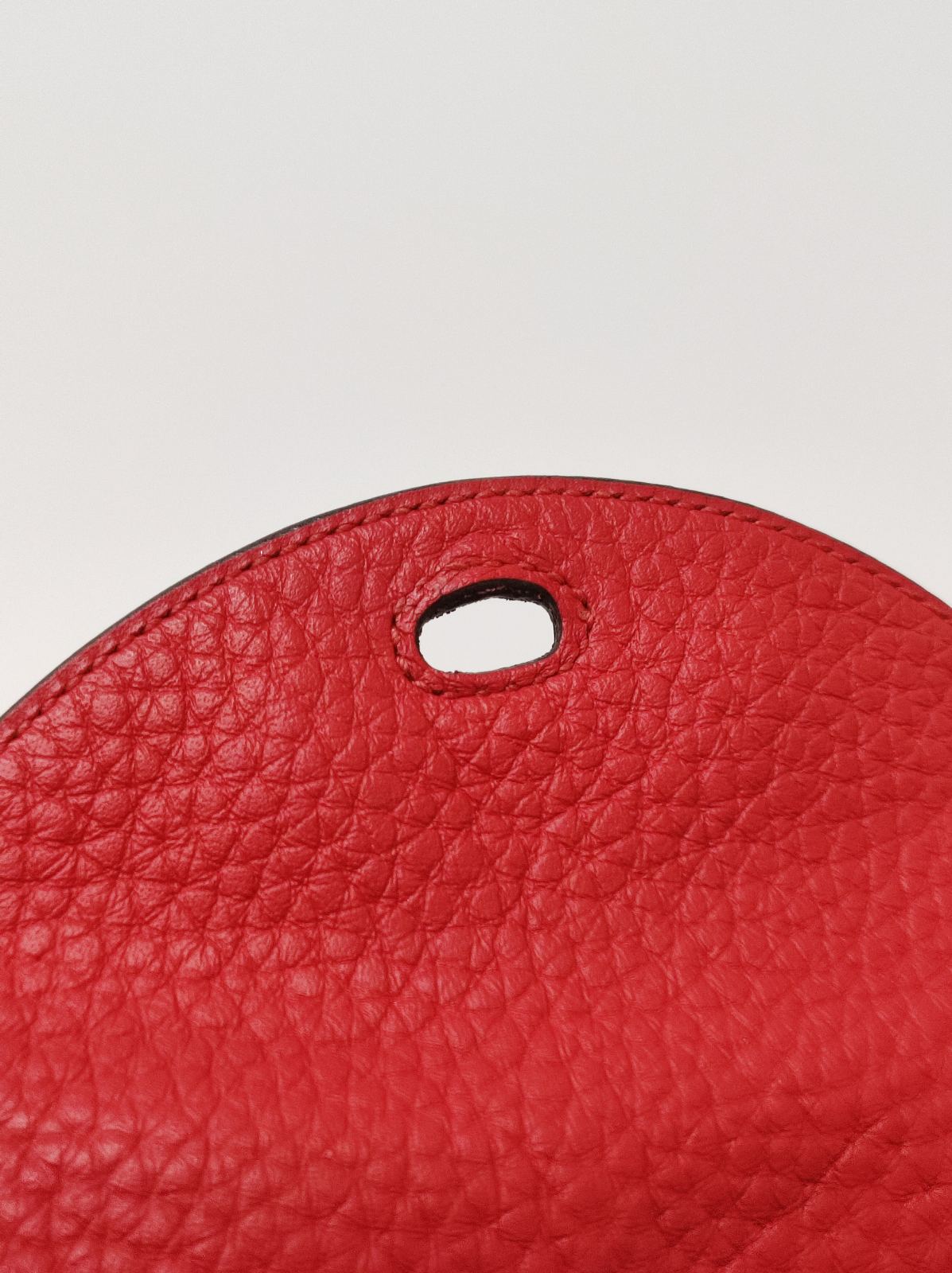 kept unused hermes mini lindy red stamp d kept unused hermes mini lindy red stamp d