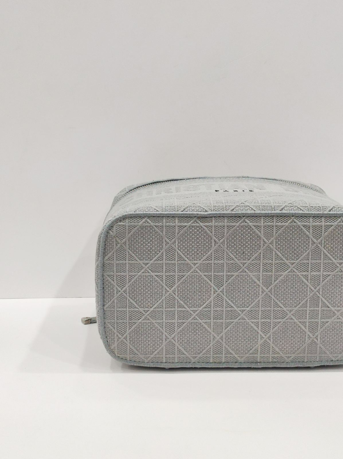 christian dior gray vanity canvas christian dior gray vanity canvas