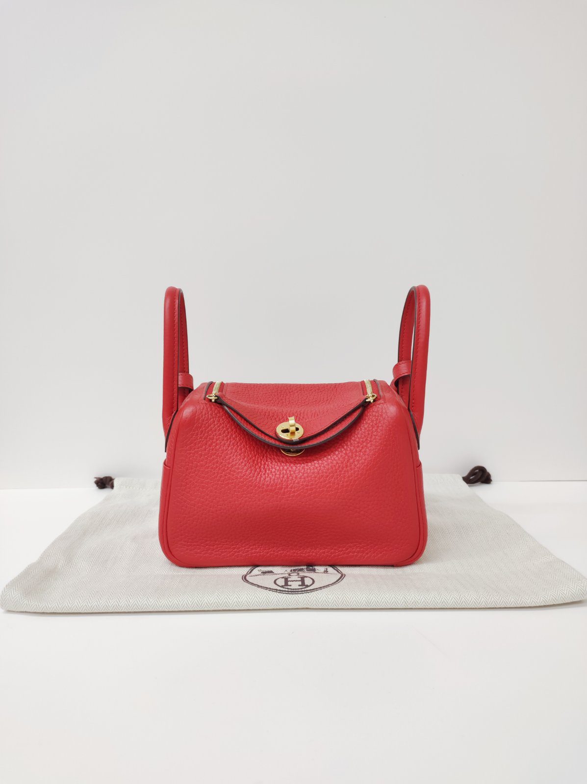 kept unused hermes mini lindy red stamp d kept unused hermes mini lindy red stamp d