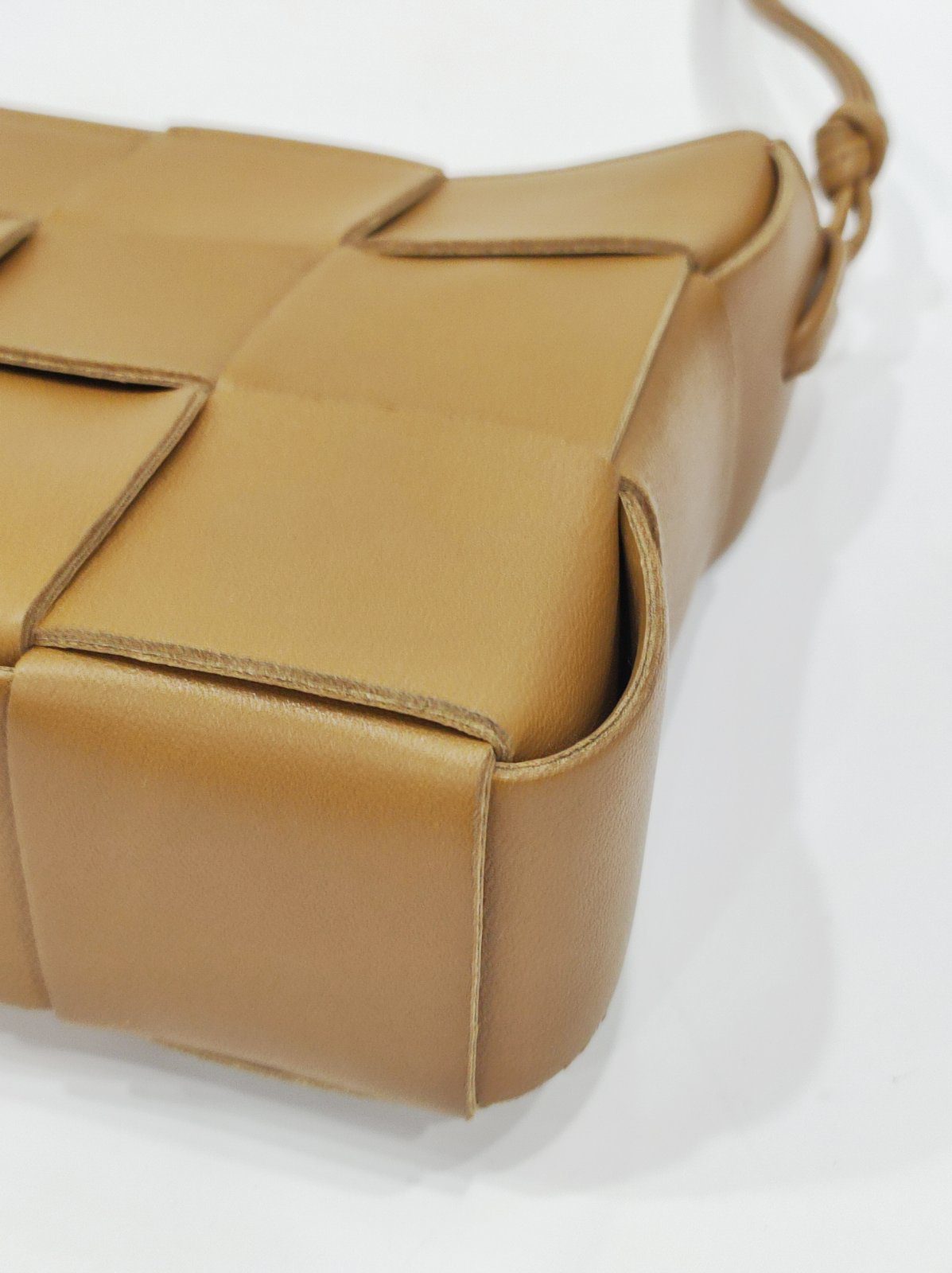 bottega veneta caramel brick cassette sling bag bottega veneta caramel brick cassette sling bag