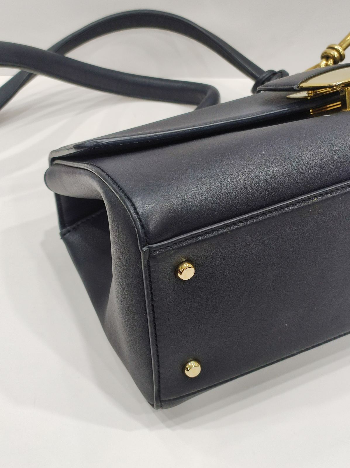 bottega veneta navy blue cassette intrecciato puddle shoulder bag bottega veneta navy blue cassette intrecciato puddle shoulder bag