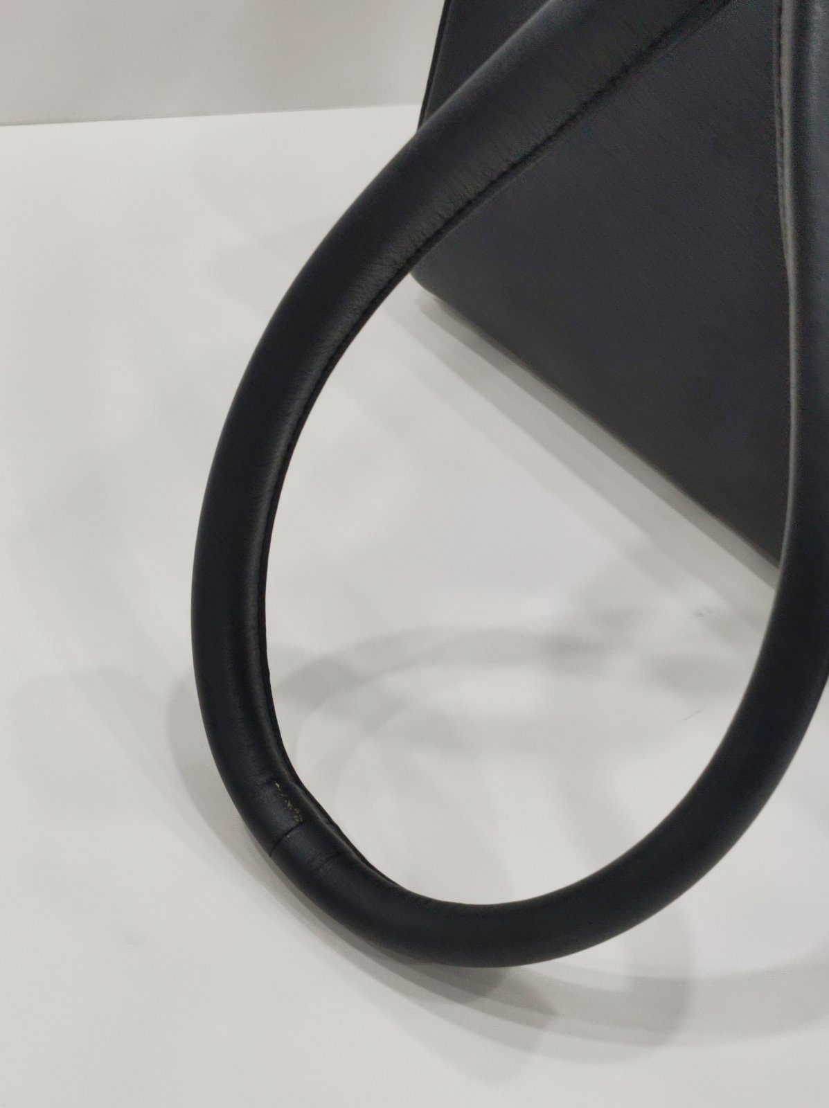 bottega veneta navy blue cassette intrecciato puddle shoulder bag bottega veneta navy blue cassette intrecciato puddle shoulder bag