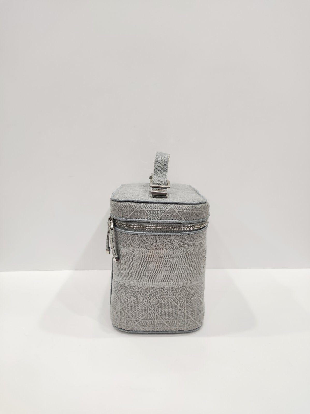 christian dior gray vanity canvas christian dior gray vanity canvas